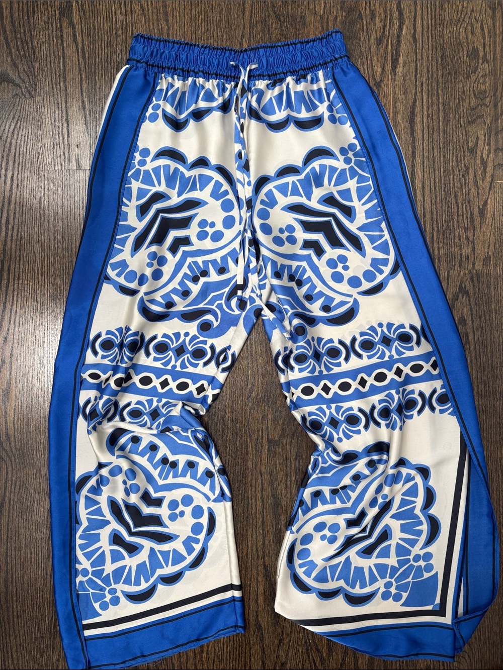 Zara Blue and White Patterned gorgeous statement xsmall